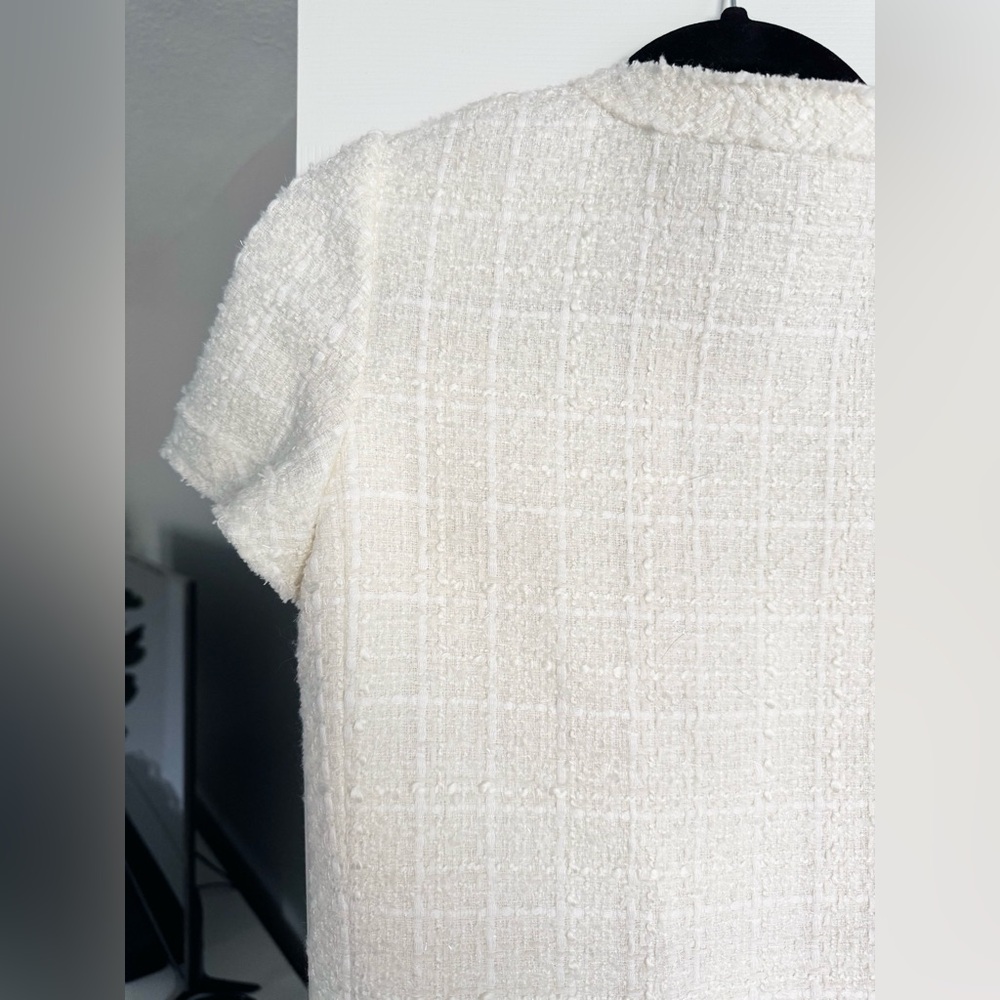 *BRAND NEW* Zara Cream/White Tweed Dress with Gold Buttons XS - Picture 5 of 14